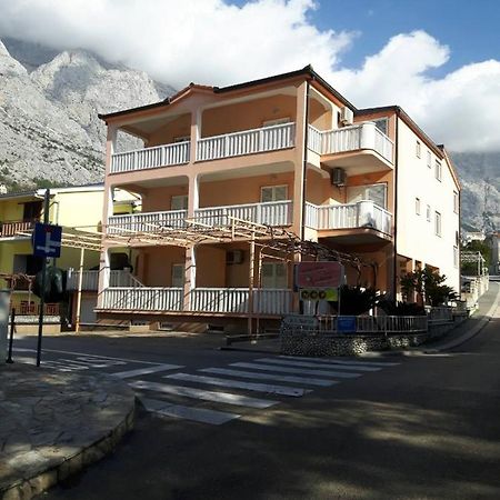 House Vida Goraleks Hotel Baška Voda Kültér fotó