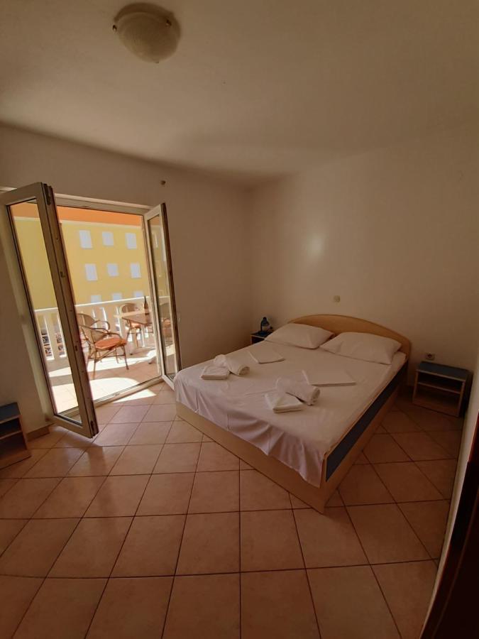 House Vida Goraleks Hotel Baška Voda Kültér fotó
