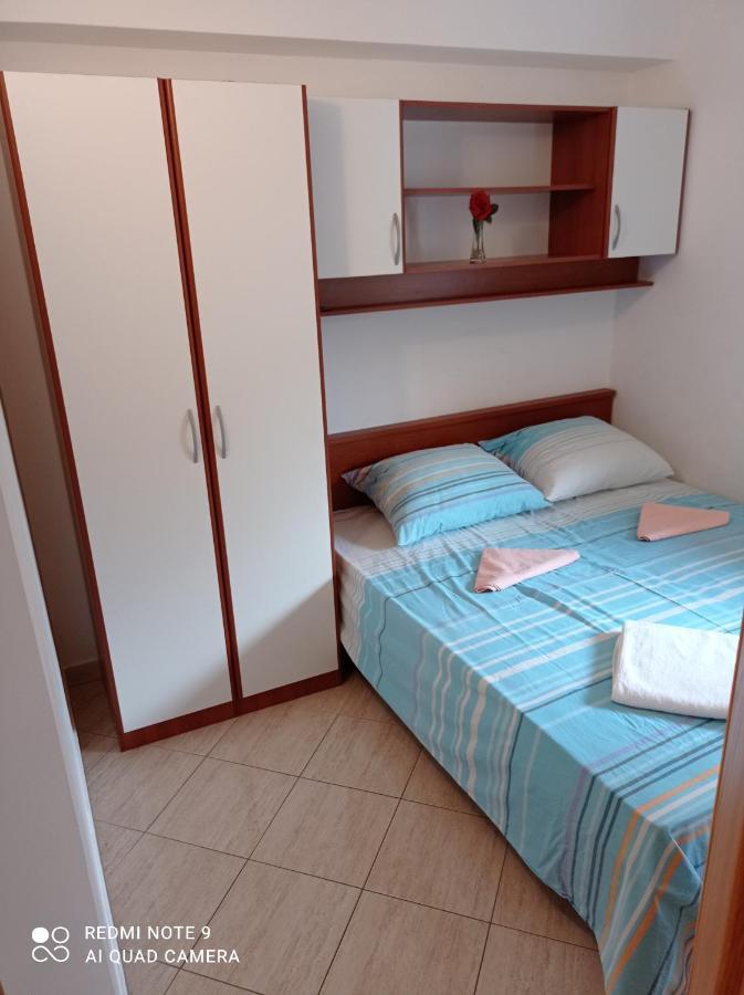 House Vida Goraleks Hotel Baška Voda Kültér fotó